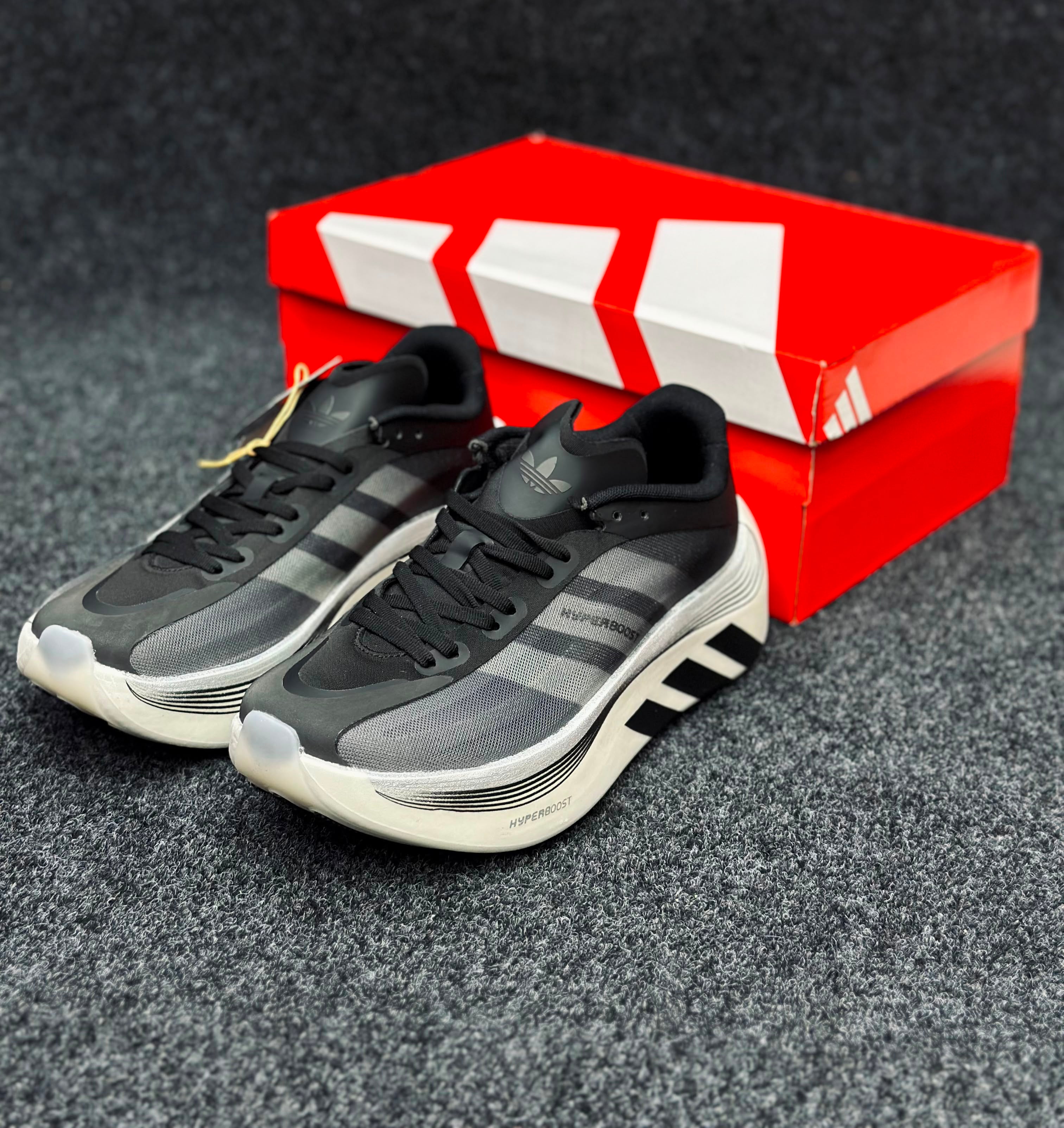 Adidas Hyperboost Euphoria LT
Colour: Core Black / Grey / Off White