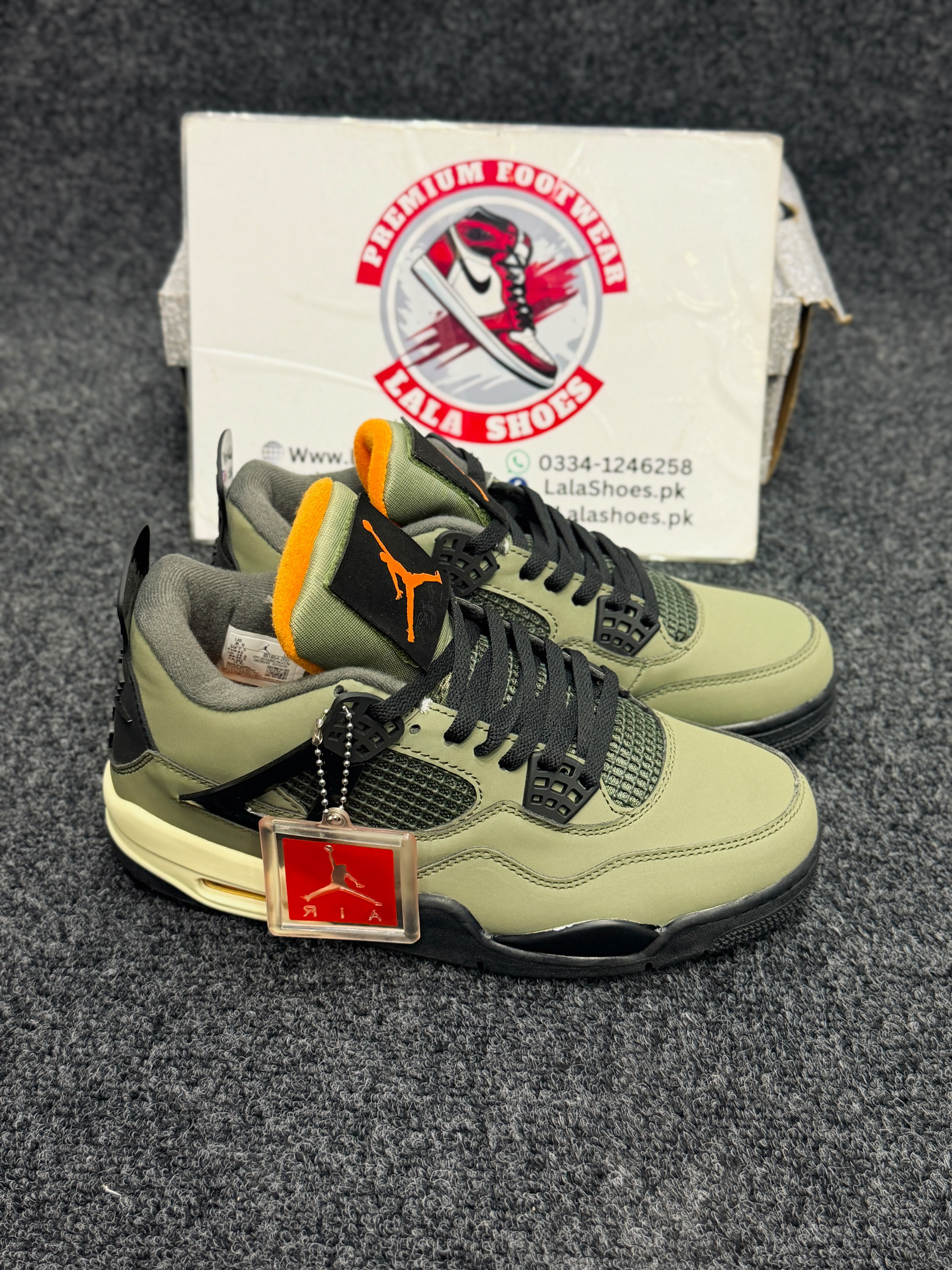Air Jordan 4 Retro – Olive
Colour: Olive Green / Black / Sail