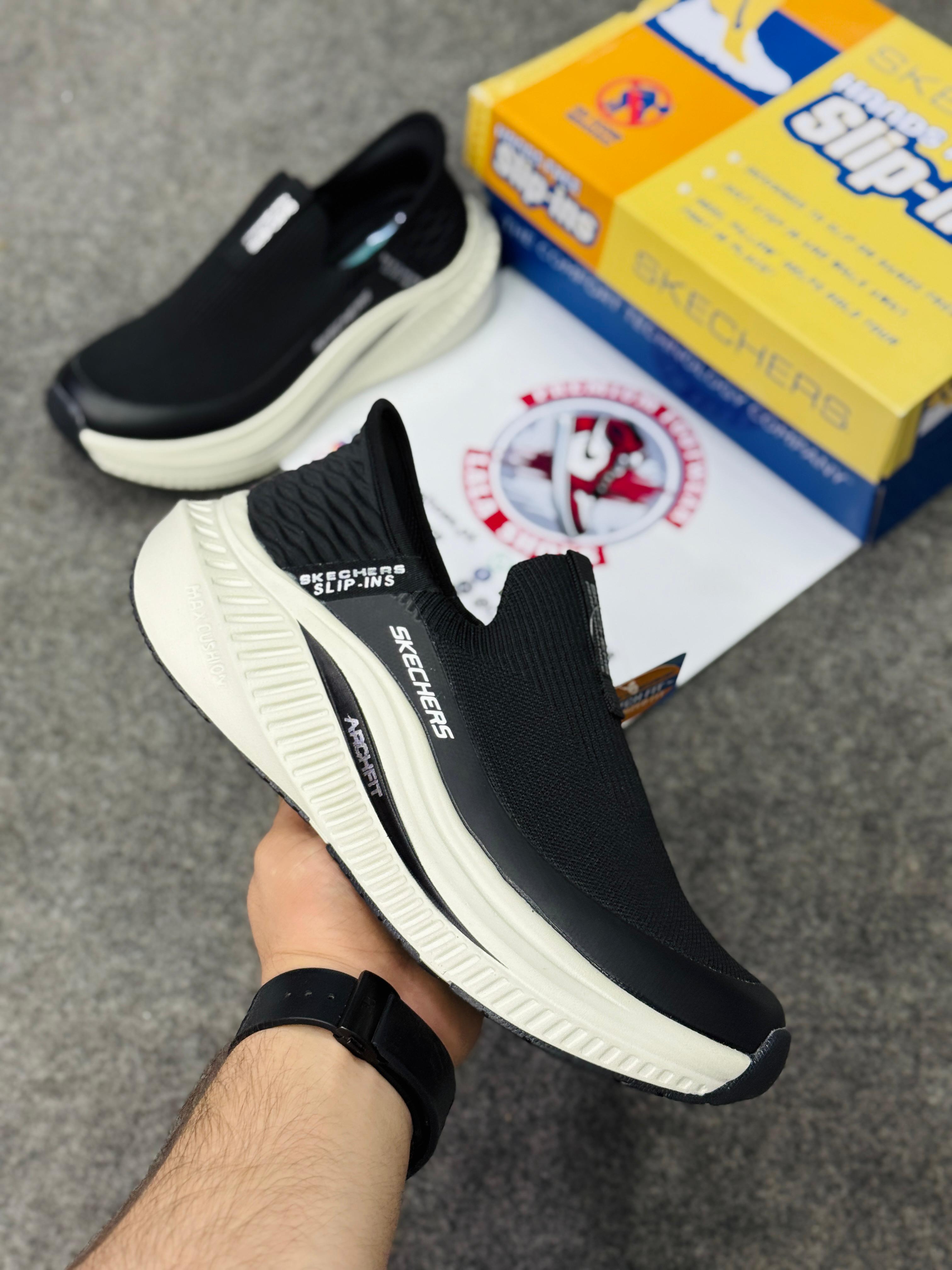 Skechers Max Cushion SlipOns – Free Delivery 785367