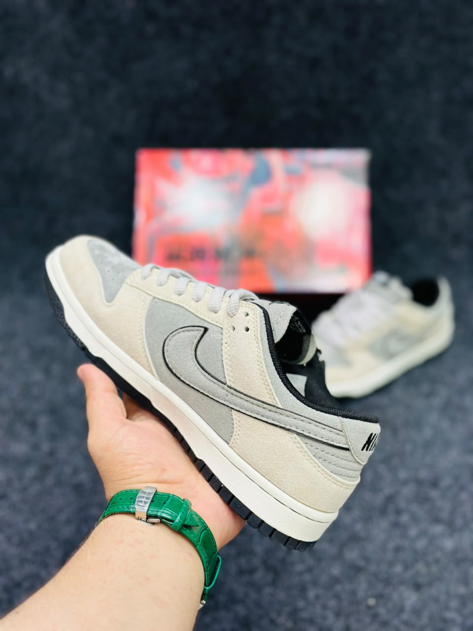 *Nike SB Dunk Low "Neutral Grey" - Sail / Neutral Grey / Black*
