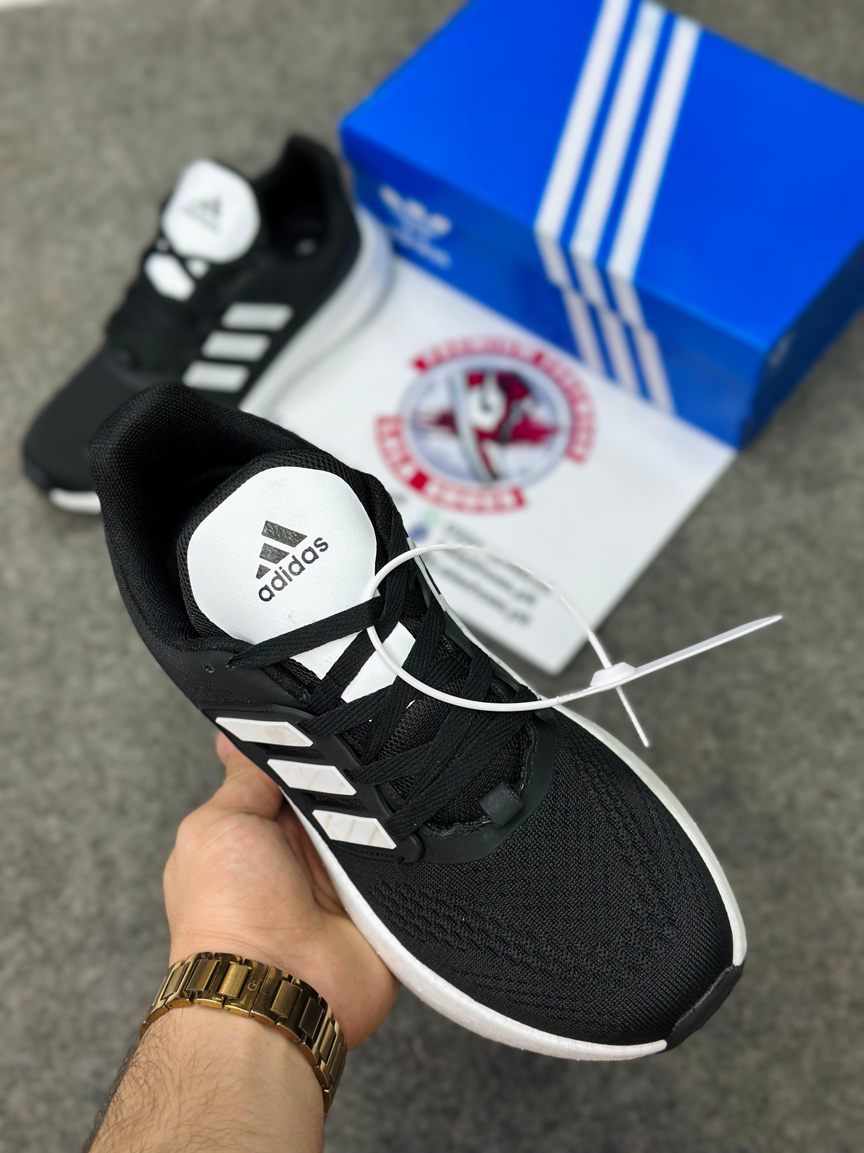 Adidas Ultra Boost 002219 - Lightweight &amp; Best for Gym