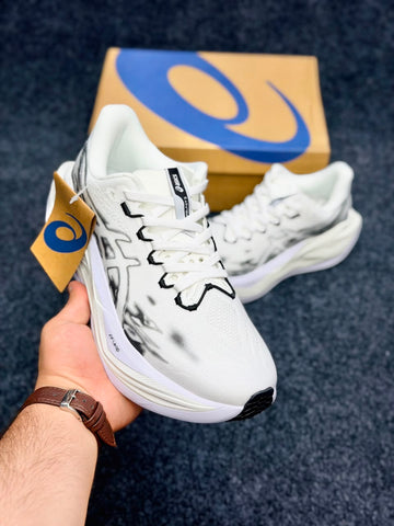 ASICS Superblast 3 – White / Black