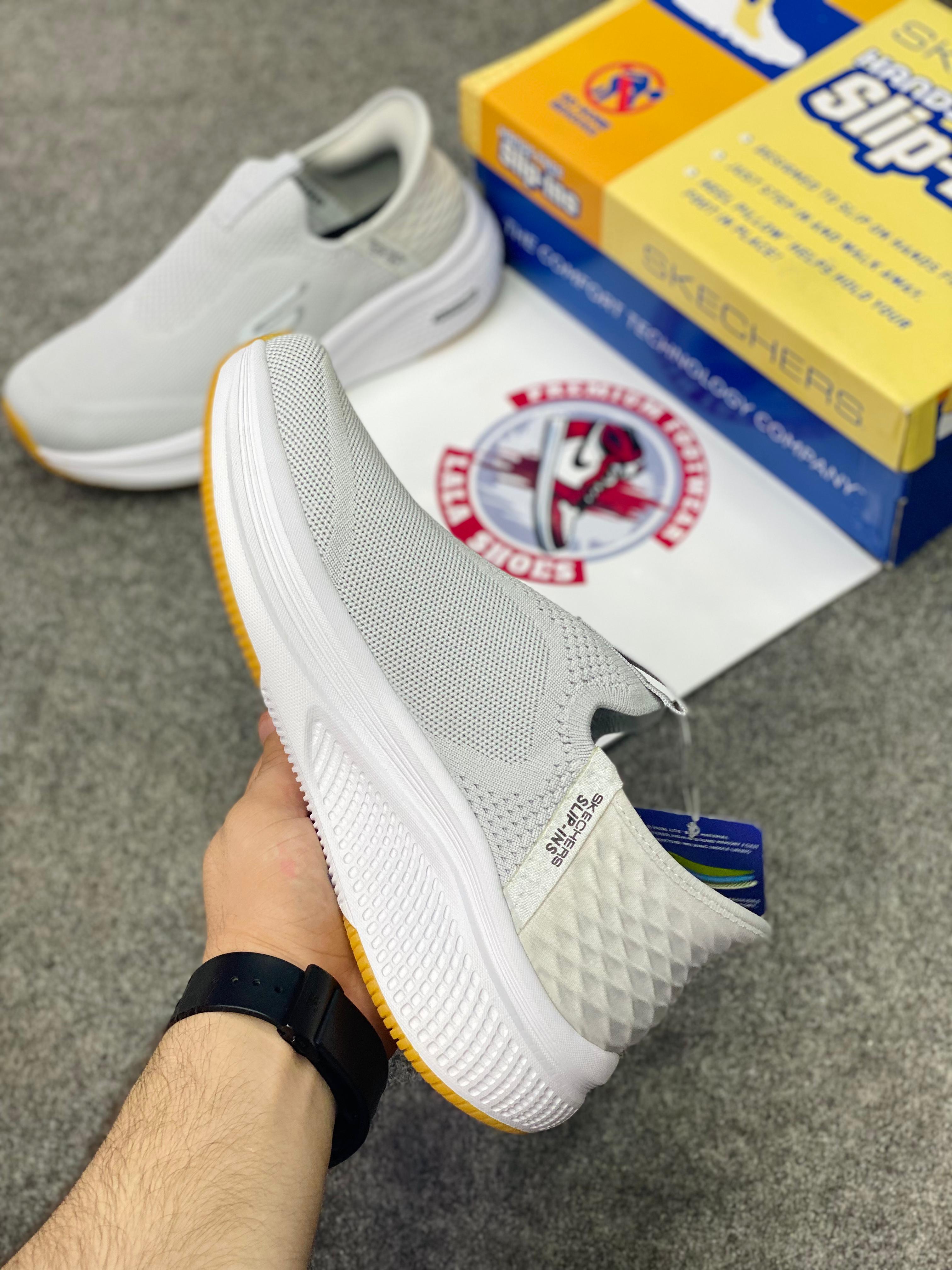 Skechers Max Cushioning Slip-Ins 002146 | Lightweight | Comfortable