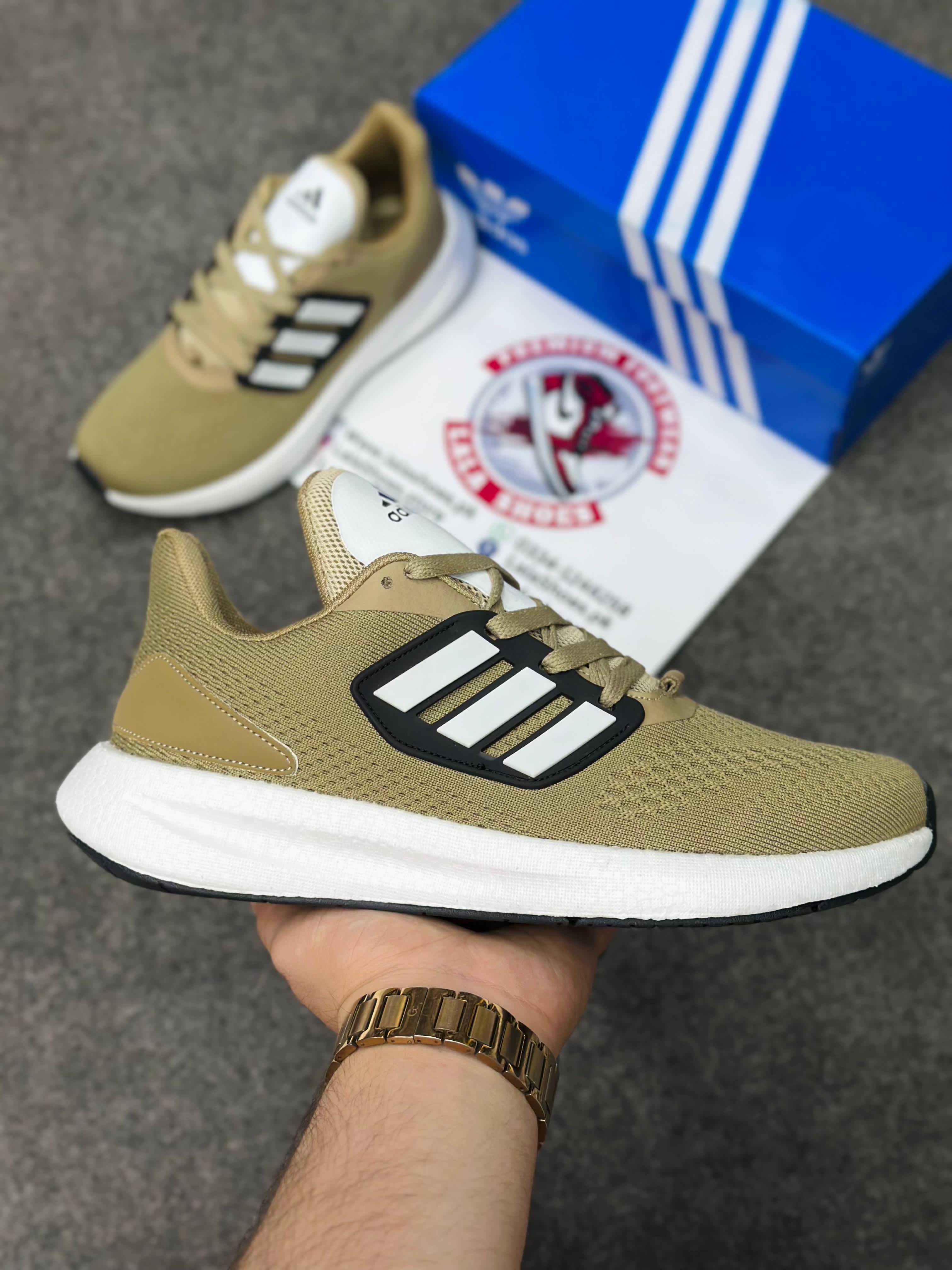 Adidas Ultra Boost 002216 - Lightweight &amp; Best for Gym