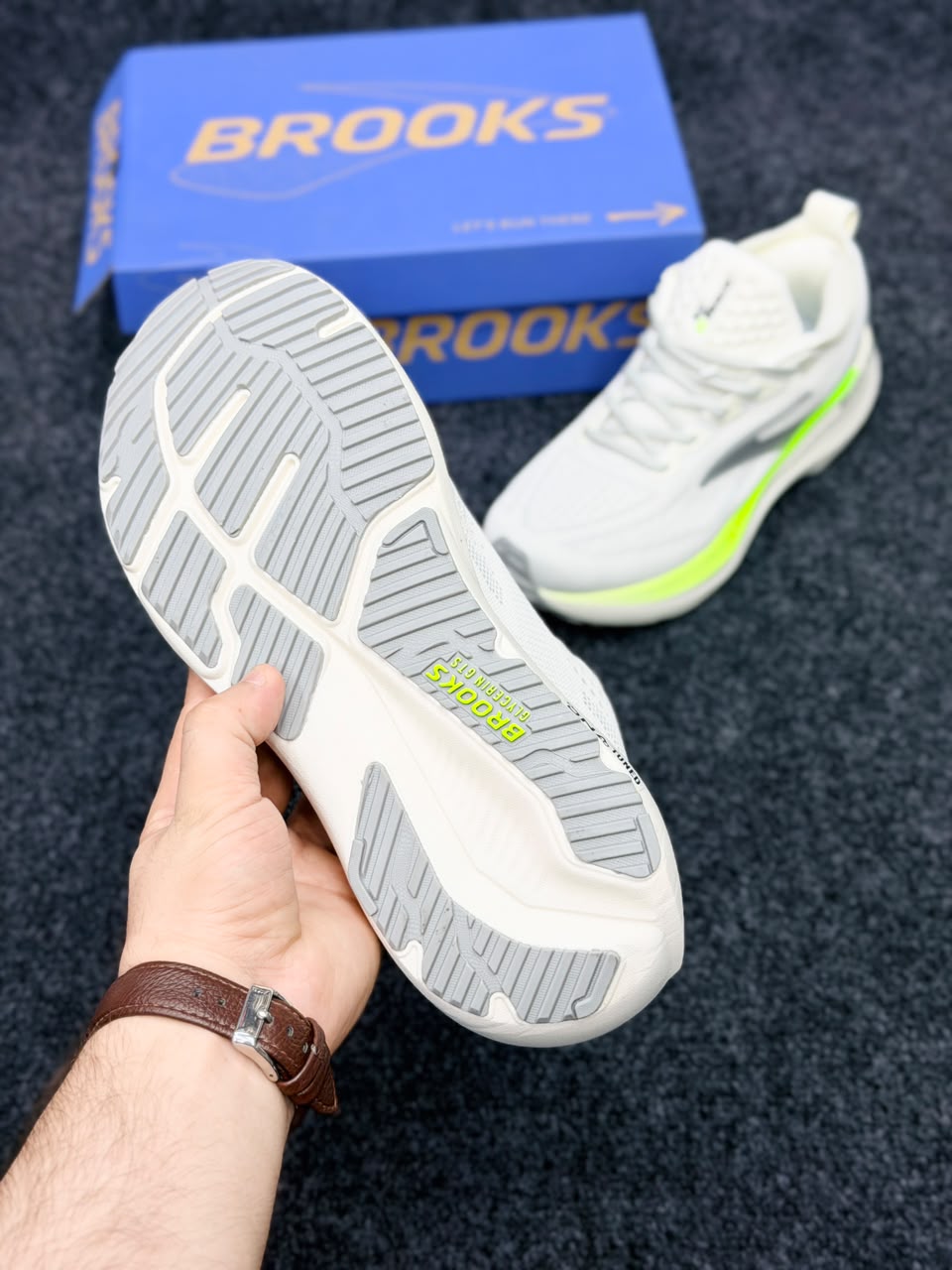 Brooks Glycerin 23 – White / Green Gecko