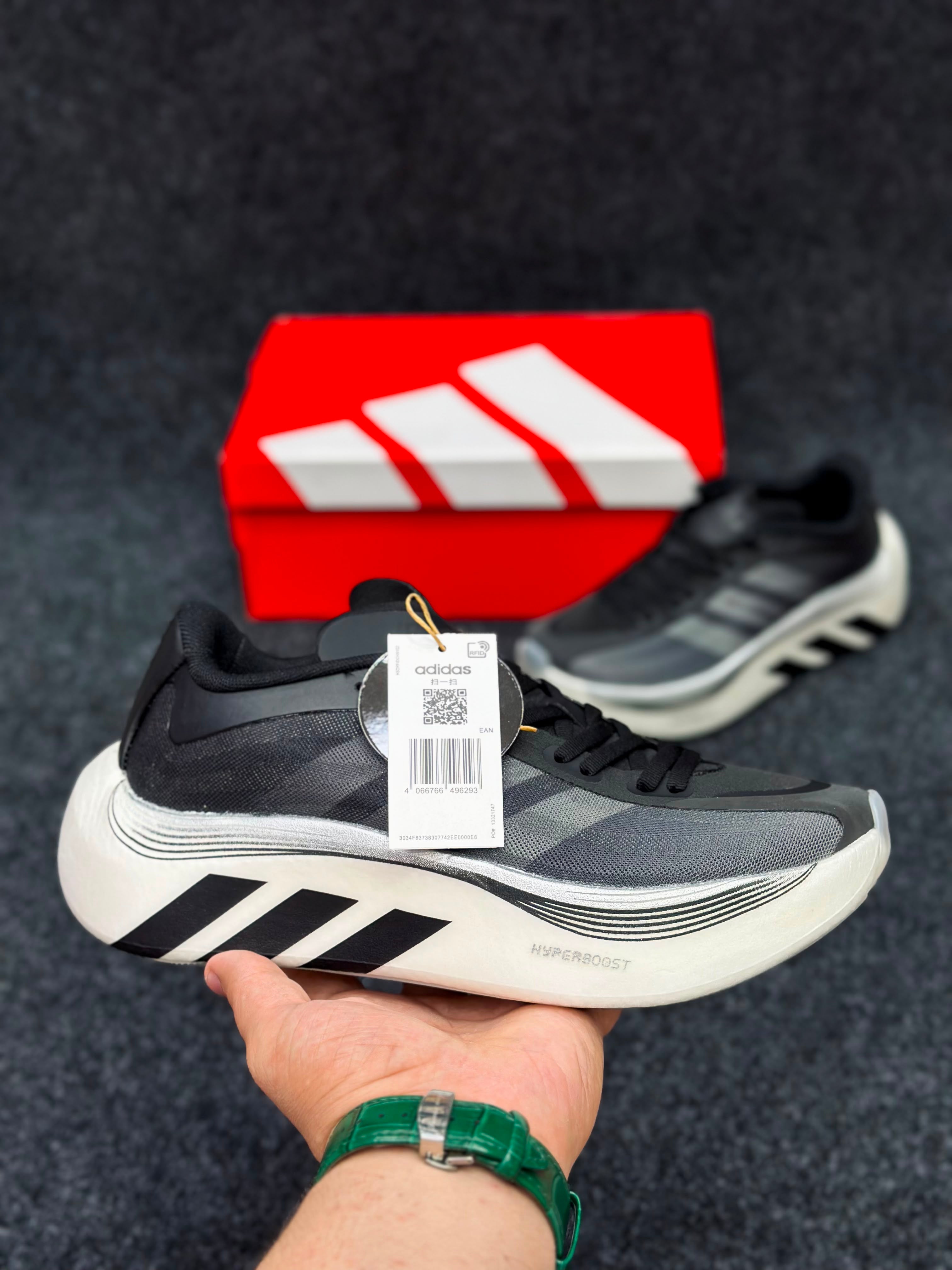 Adidas Hyperboost Euphoria LT
Colour: Core Black / Grey / Off White