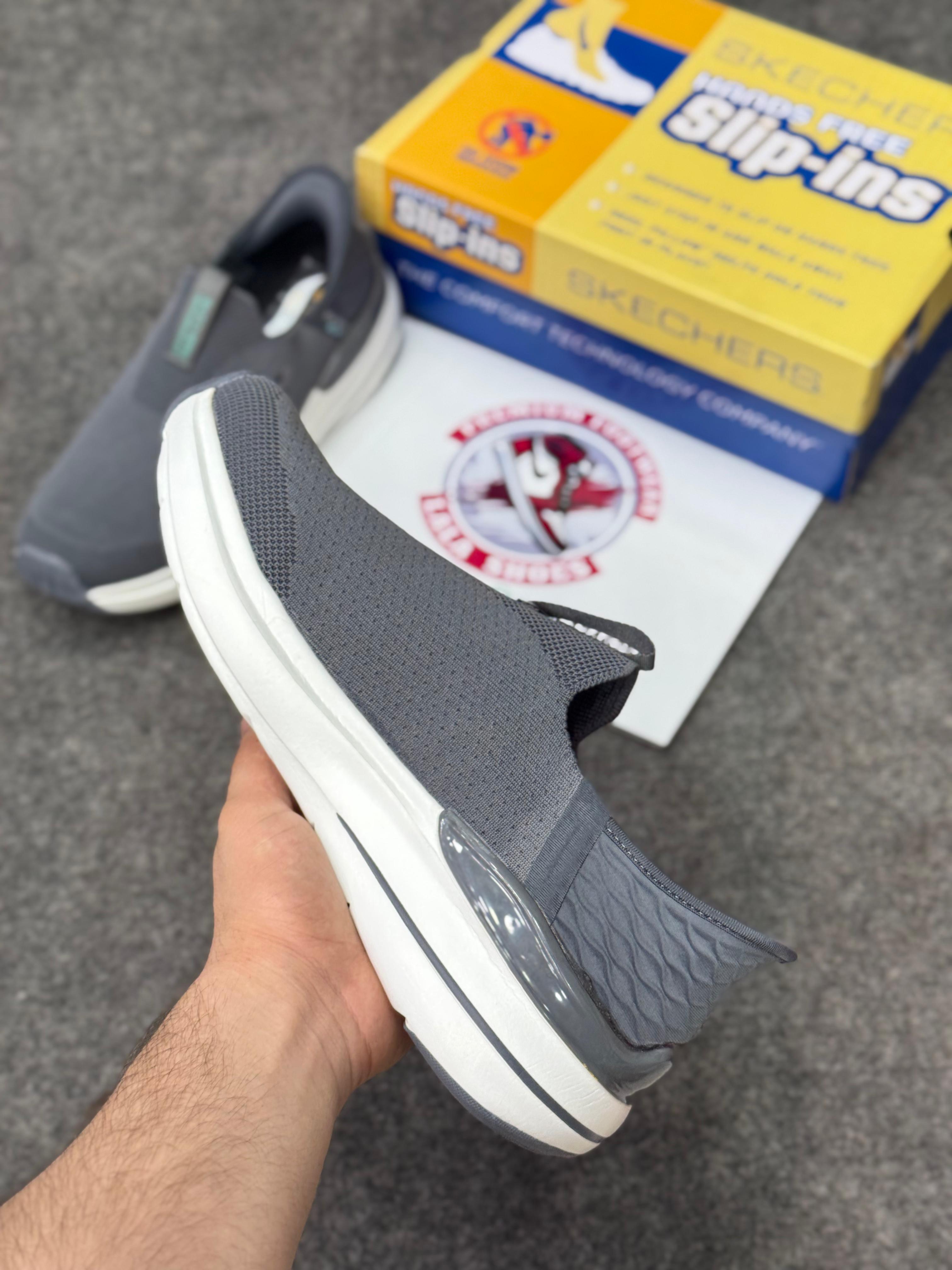 Skechers Slip-ins: Max Cushioning Hyper Burst Grey white, Air-Cooled Memory Foam