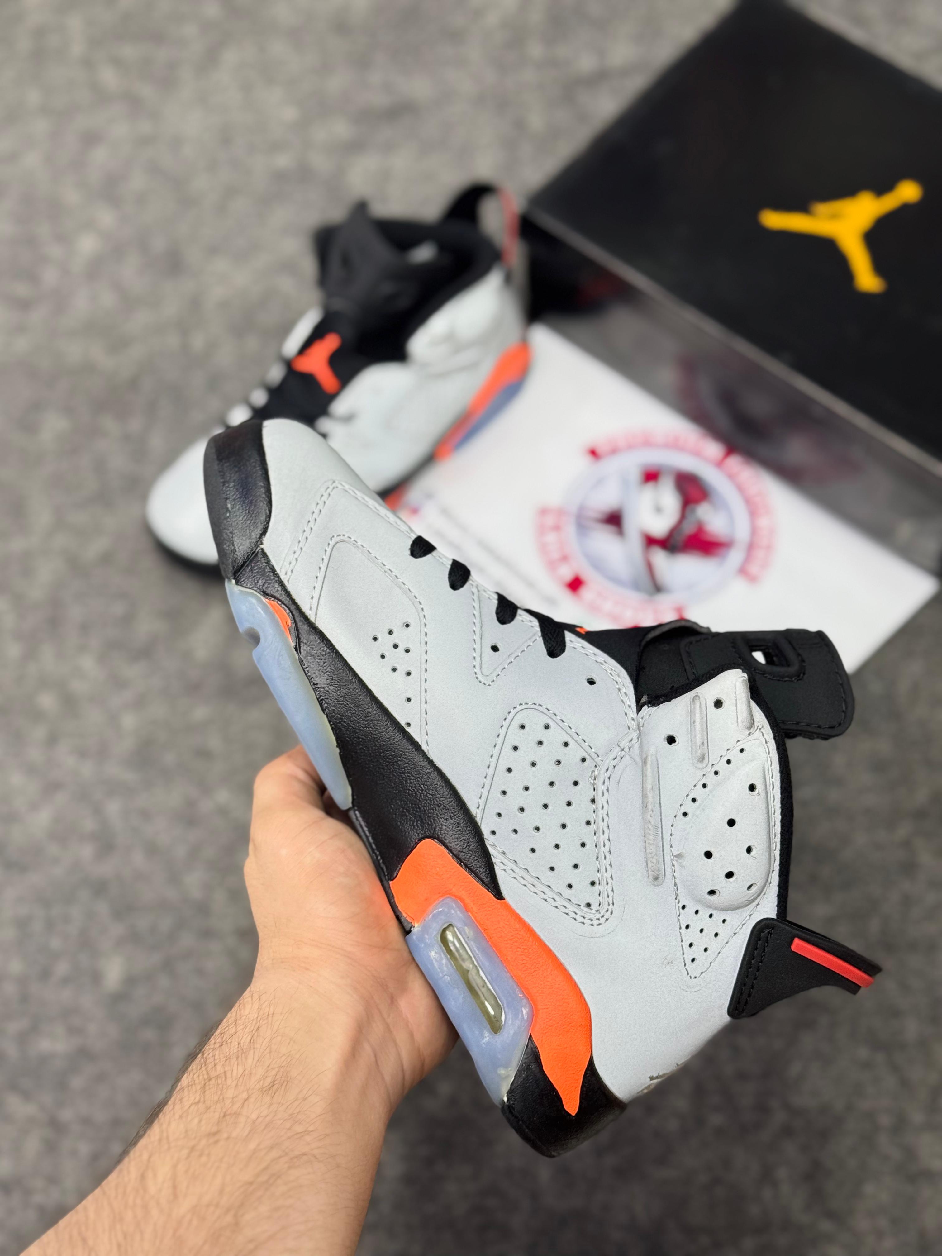 Air Jordan 6 silver