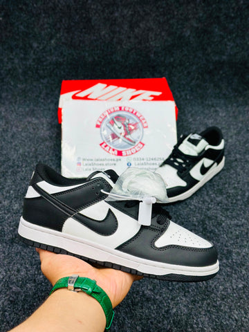 Nike panda sb dunks
