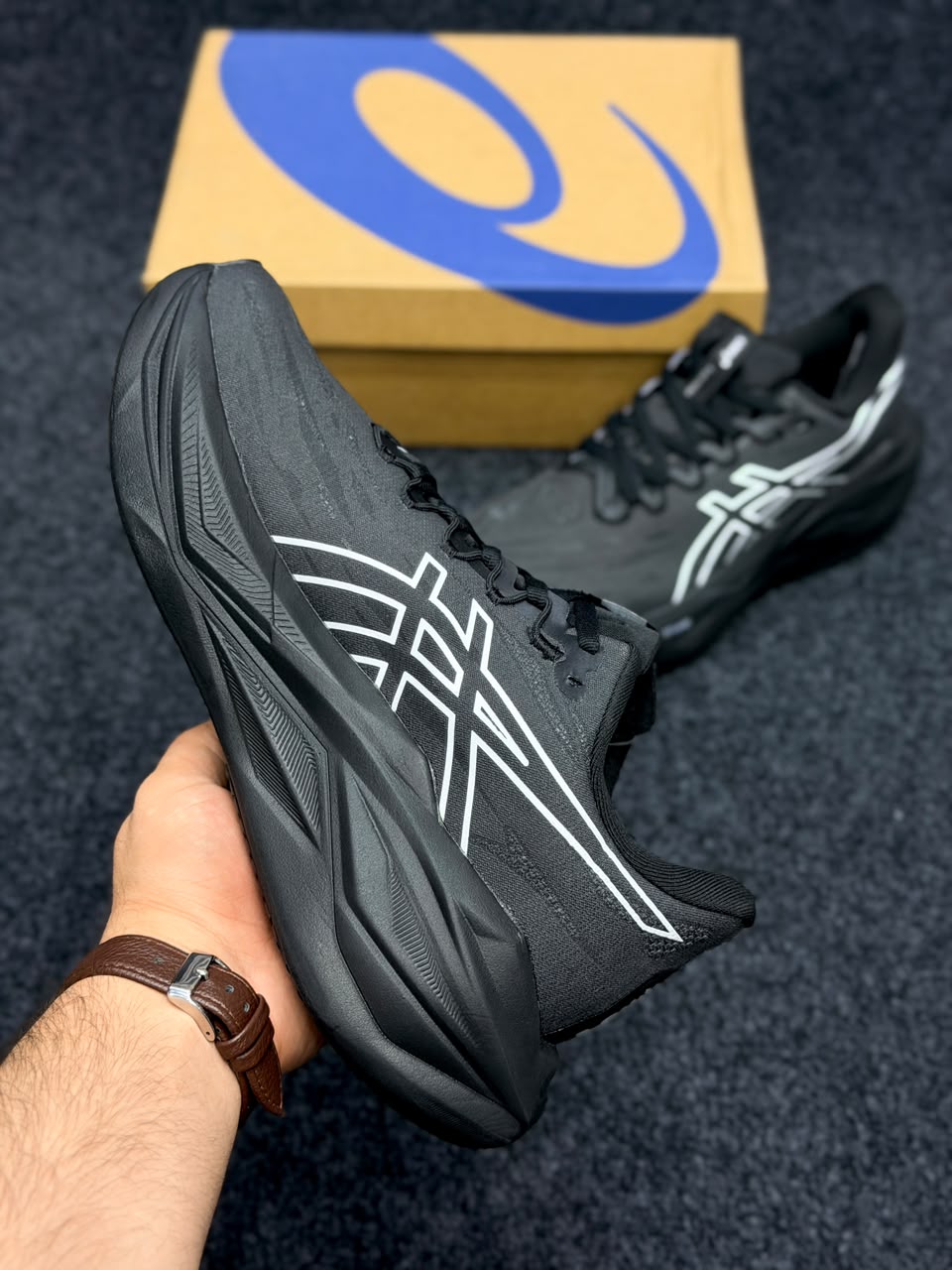 ASICS Superblast 3 – All Black / White