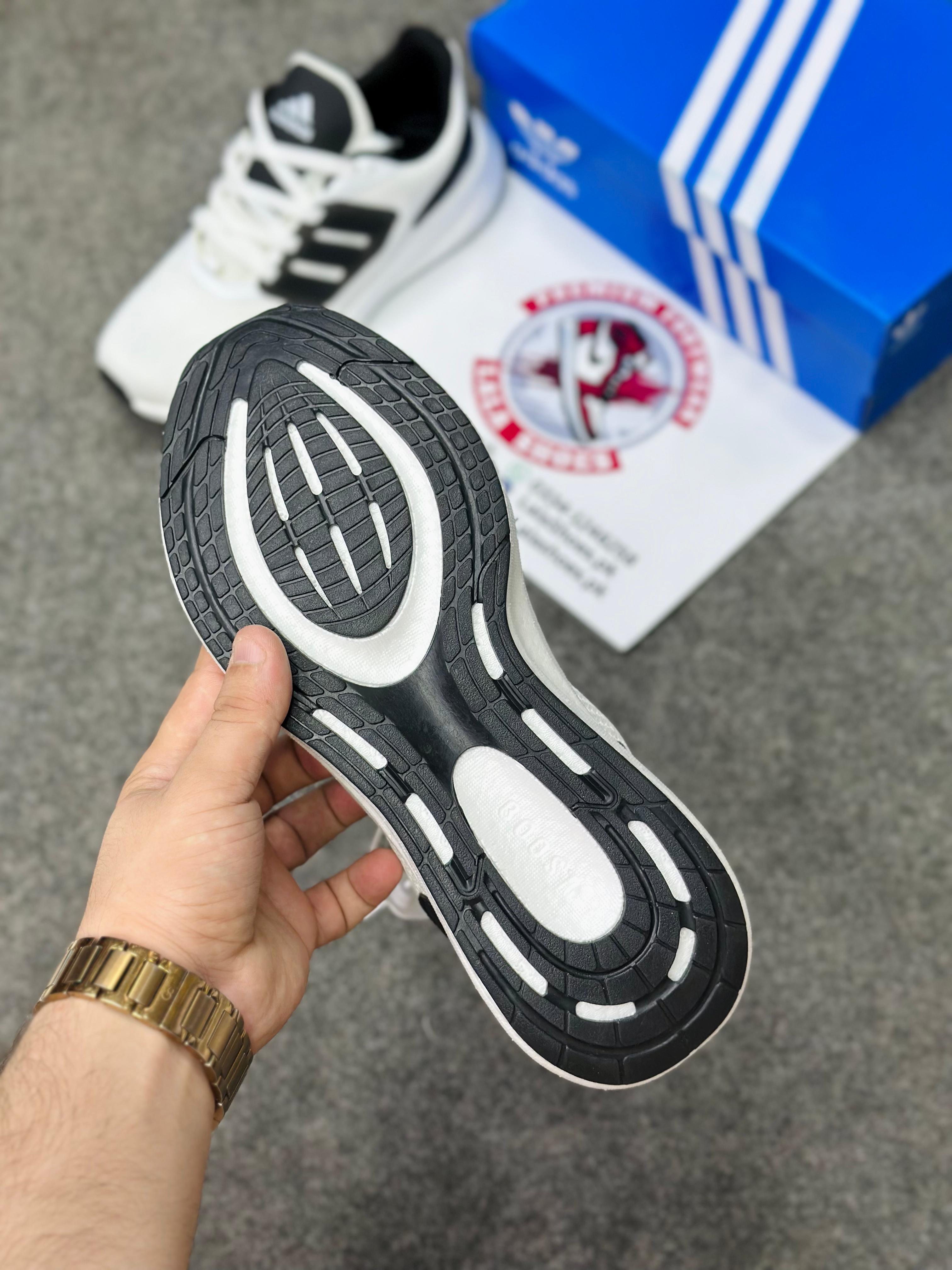 Adidas Ultra Boost 002213 - Lightweight &amp; Best for Gym