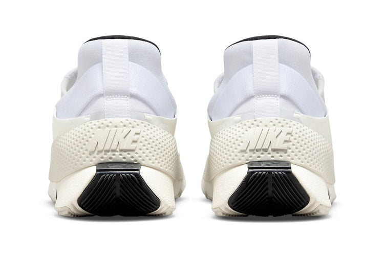 Nike Go FlyEase  white black