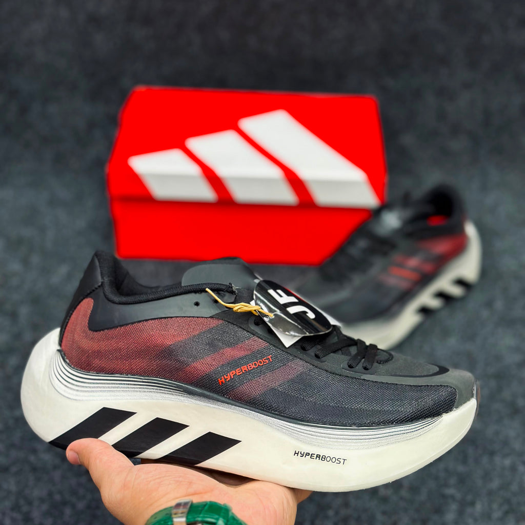 Adidas Hyperboost Euphoria LT
Colour: Black / Burgundy / Off White