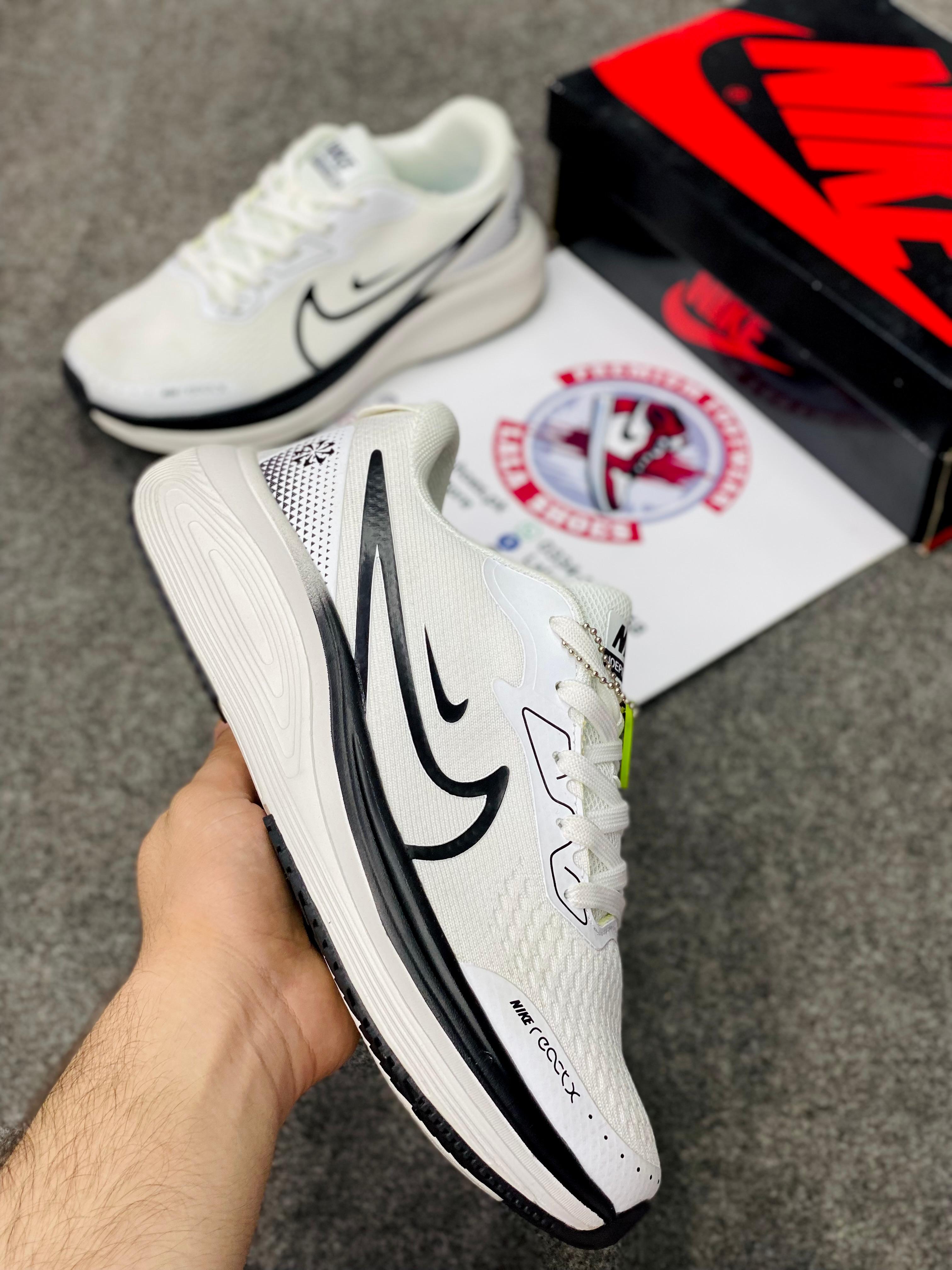 Nike Pagases in Pakistan - Lightweight - Running & Gym - 00239