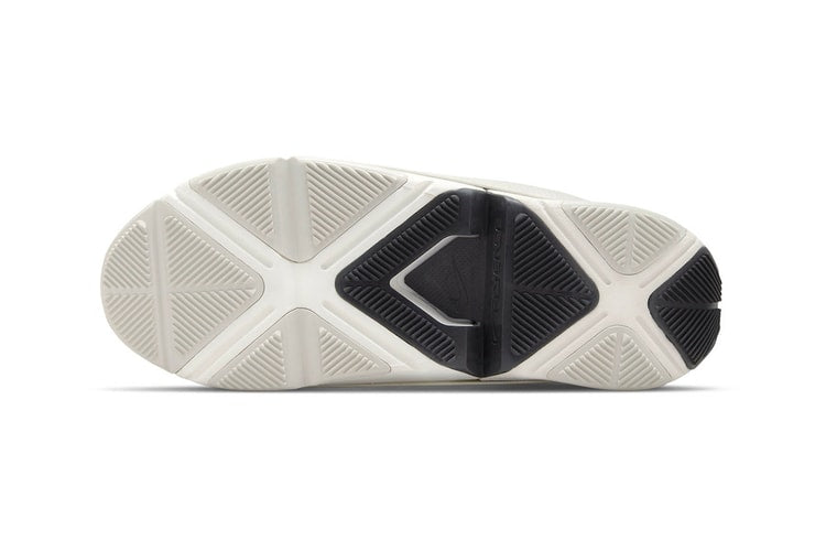 Nike Go FlyEase  white black