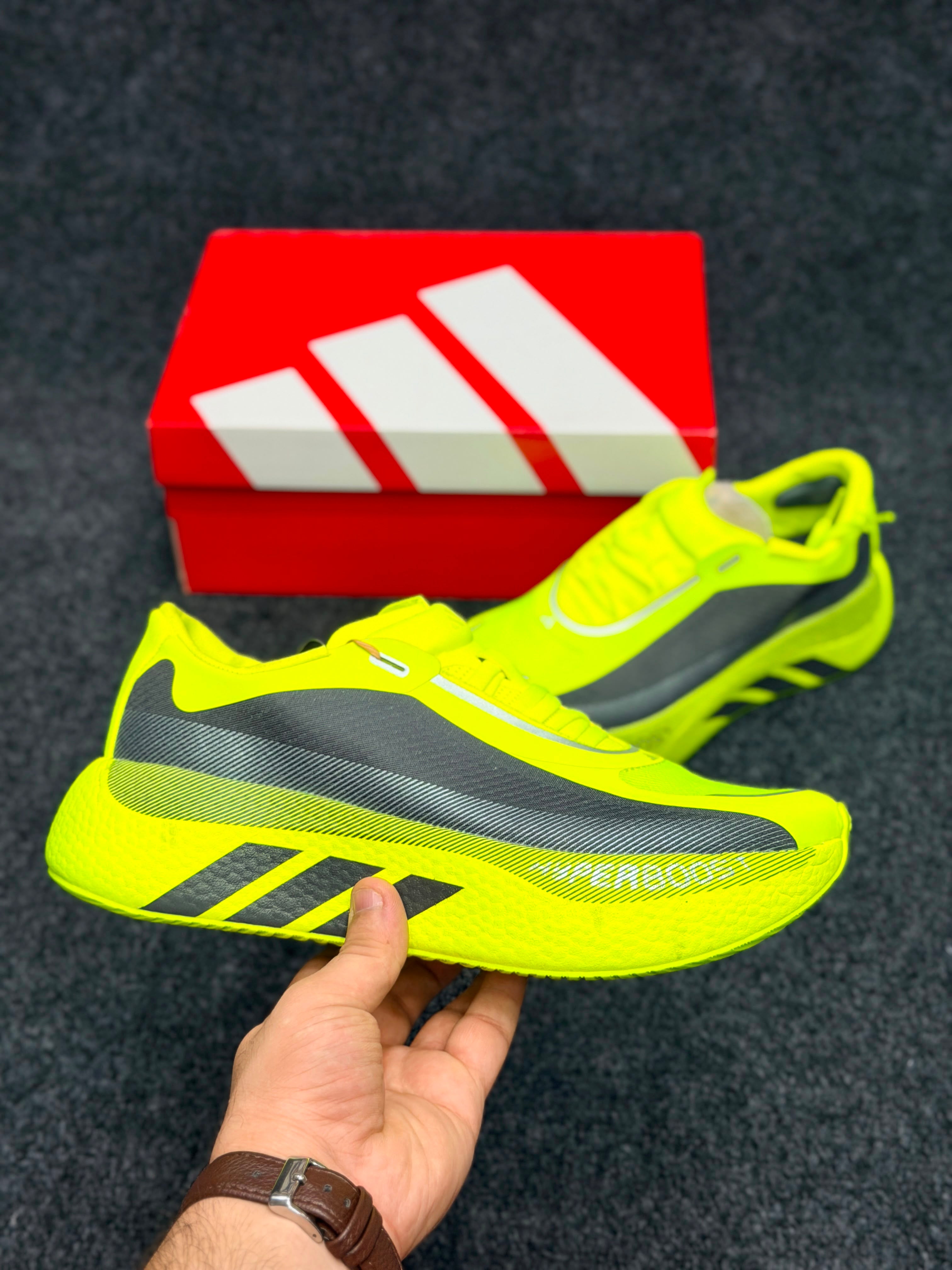 HYPERBOOST EDGE Running Shoes..Color: Neon Yellow / Grey (Volt Yellow)