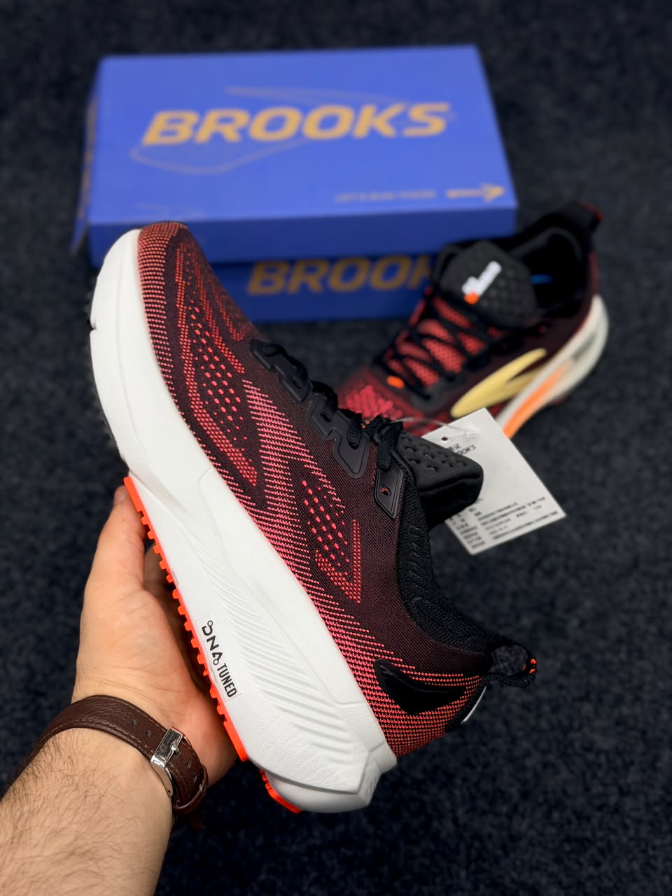 Brooks Glycerin 23 – Black / Red / Orange
