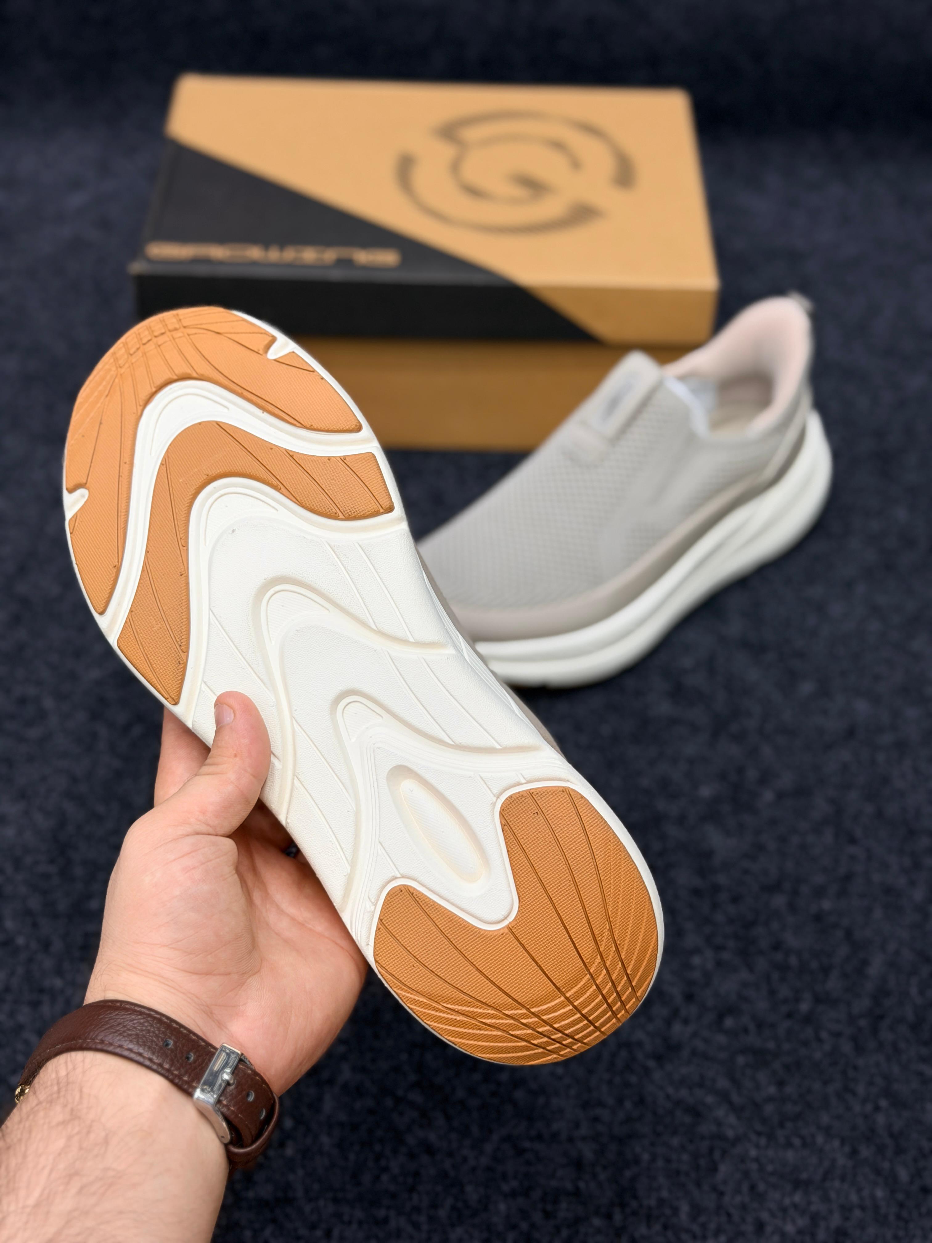 Sketchars hiper bust. Khaki