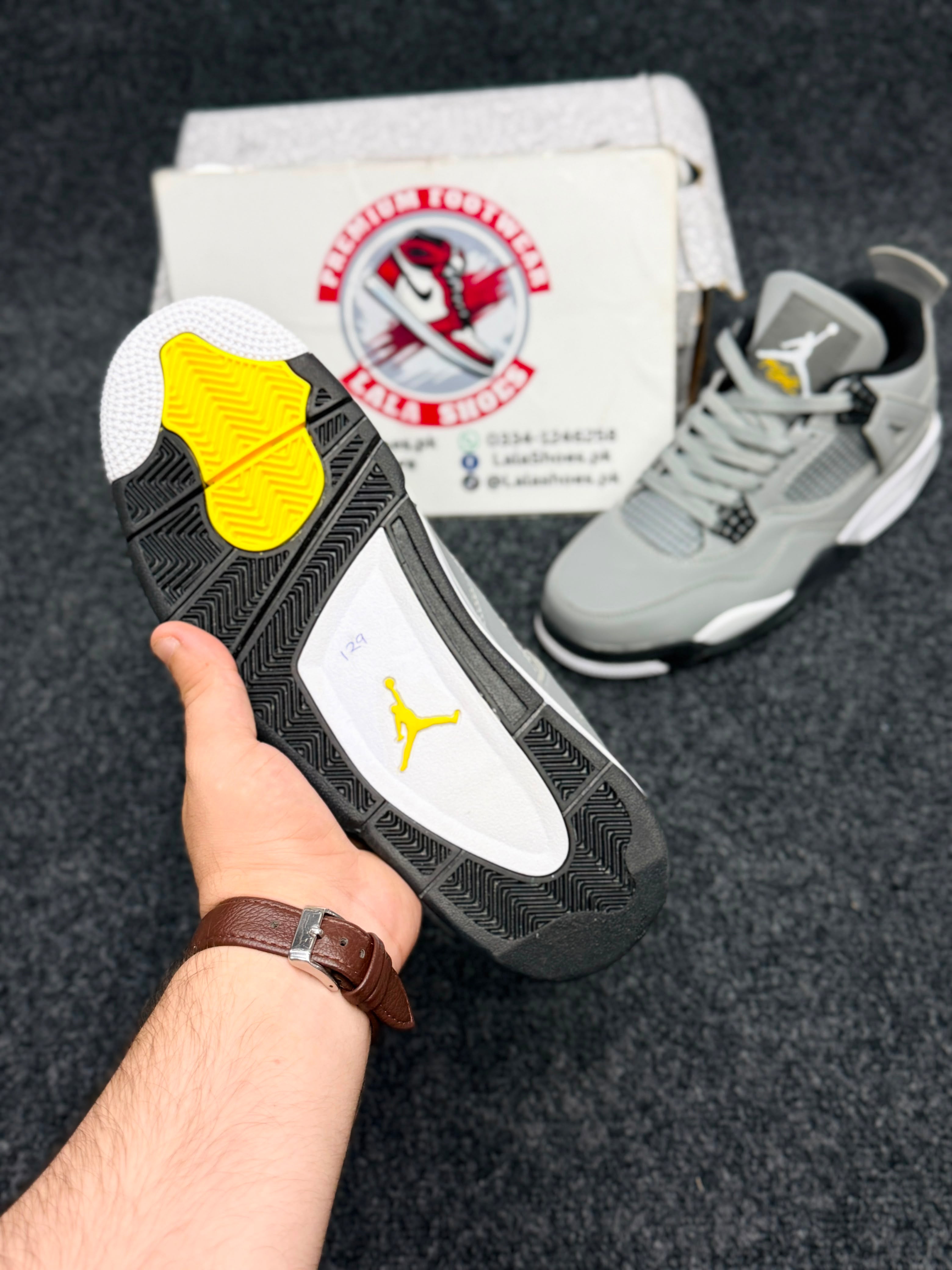Air Jordan 4 Retro – Cool Grey
Colour: Cool Grey / White / Black