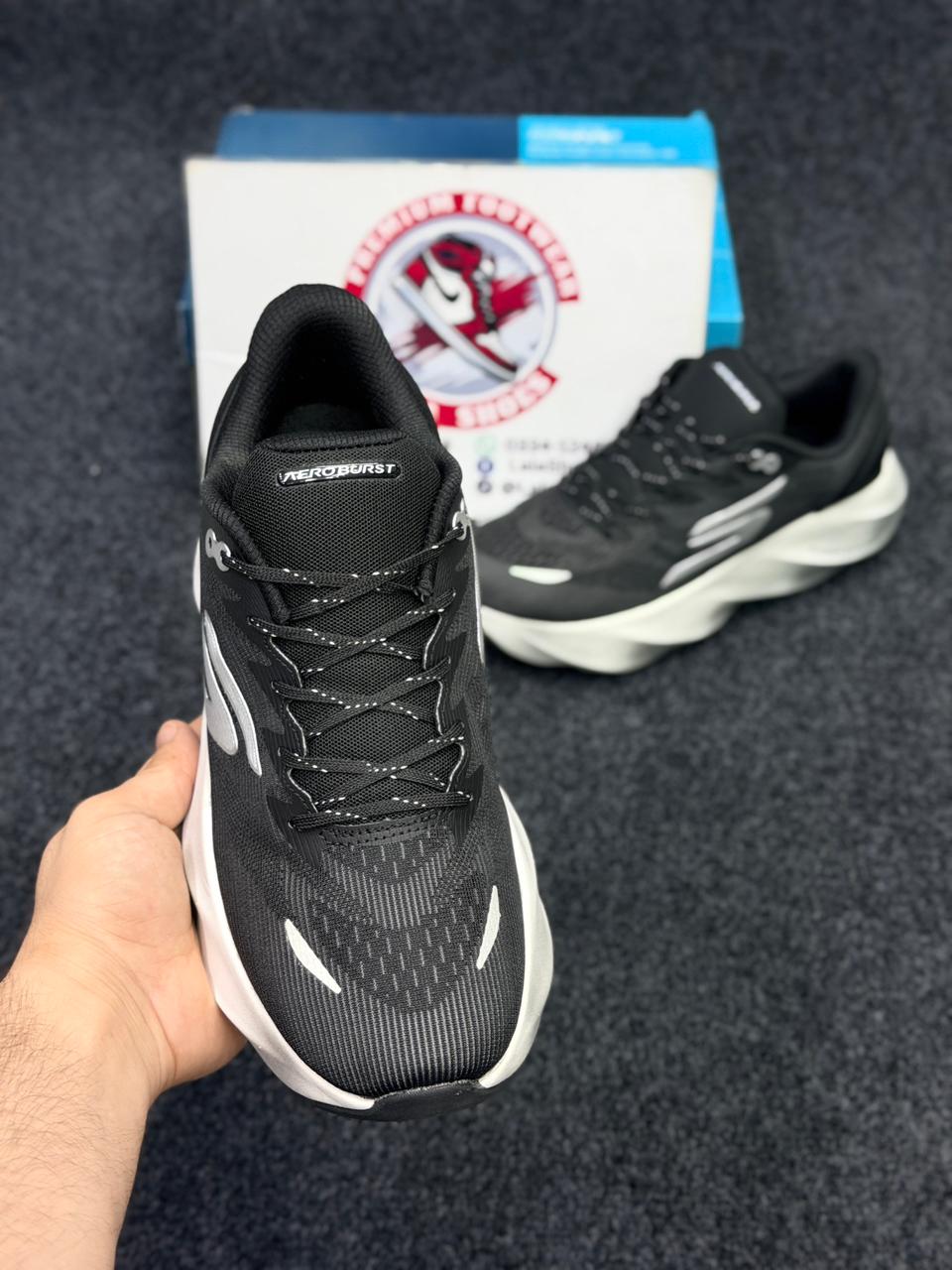 Skechers GO RUN Hyper Burst ICE - SKCH00124
