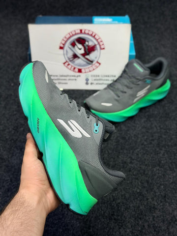 Skechers GO RUN Hyper Burst ICE - SKCH00125